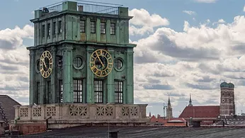 Der Thiersch-Turm in der Gabelsbergerstraße ist ein Wahrzeichen der TUM. Bild: A. Heddergott / TUM
